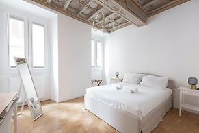 City Center- Modern and Bright apartment