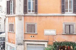 City Center- Modern and Bright apartment