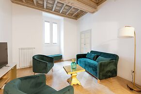 City Center- Modern and Bright apartment