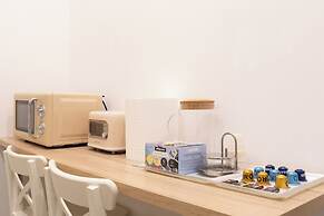 City Center- Modern and Bright apartment