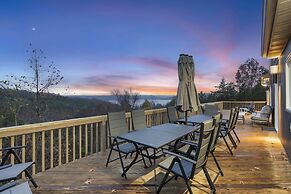 Van Kirk Cove 6 BDR Stunner!