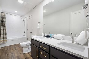 Van Kirk Cove 6 BDR Stunner!