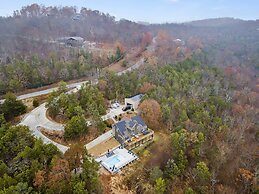 Van Kirk Cove 6 BDR Stunner!