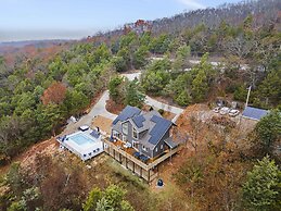 Van Kirk Cove 6 BDR Stunner!