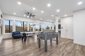 Van Kirk Cove 6 BDR Stunner!