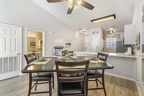 Calm Waters Condo Sleeps 4