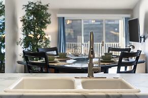 Calm Waters Condo Sleeps 4