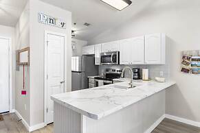 Calm Waters Condo Sleeps 4