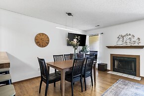 Tee Time on Turnberry Surrounded by the Shore of Lake Taneycomo