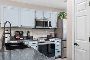 Water's Edge & Golf Course View