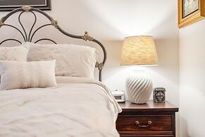 Banta House Retreat at the Pointe