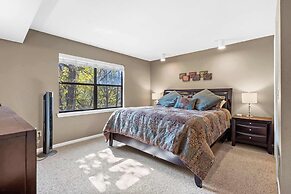 Whispering Water @ Pointe Royale