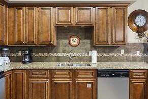 Branson Hills Getaway Sleeps 6