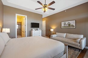 Luxury Penthouse - Amazing Views! Near Sdc!