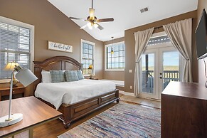 Luxury Penthouse - Amazing Views! Near Sdc!