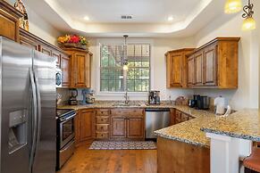 Luxury Penthouse - Amazing Views! Near Sdc!