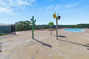 Luxury Penthouse - Amazing Views! Near Sdc!