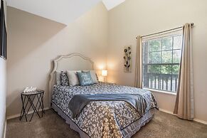 Scenic Spot Vacation Property