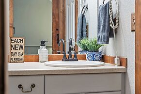 Scenic Spot Vacation Property