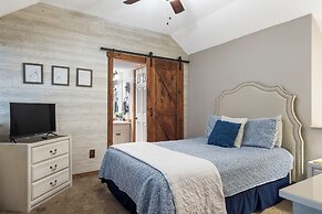 Scenic Spot Vacation Property