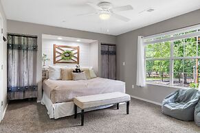 Lakeside Bliss Retreat 2 BDR