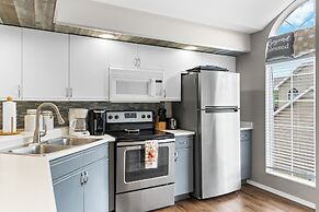 Lakeside Bliss Retreat 2 BDR