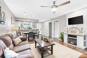 Lakeside Bliss Retreat 2 BDR