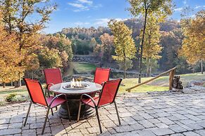 Rock Canyon Resort Trio