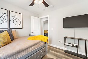 Earl Grey Escape - Chic 3 Bdr!