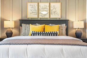 Earl Grey Escape - Chic 3 Bdr!