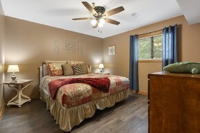 Vacay N Stay - Quiet Community Near Branson!