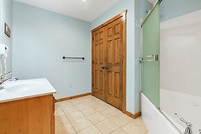 Kemper's Cabin in the Ozarks - Onsite Amenities