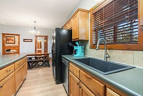 Kemper's Cabin in the Ozarks - Onsite Amenities