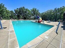 Kemper's Cabin in the Ozarks - Onsite Amenities