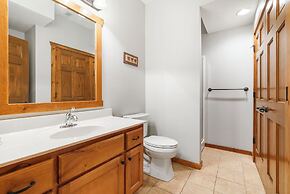 Kemper's Cabin in the Ozarks - Onsite Amenities