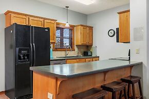 Kemper's Cabin in the Ozarks - Onsite Amenities