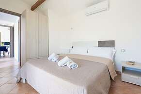 Apartments with common swimming pool in Costa Paradiso