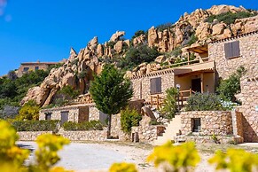 Apartments with common swimming pool in Costa Paradiso