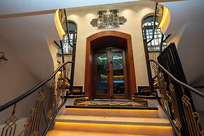 The Mua Luxury Homes