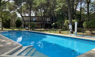 Lovely Flat Bungalow Type in Residence With Pool