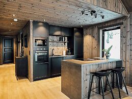 Modern Mountain Cabin - Sauna - 5 Bedrooms - Sleeps for 10