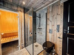 Modern Mountain Cabin - Sauna - 5 Bedrooms - Sleeps for 10