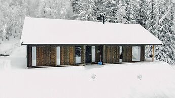 Modern Mountain Cabin - Sauna - 5 Bedrooms - Sleeps for 10
