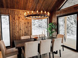 Modern Mountain Cabin - Sauna - 5 Bedrooms - Sleeps for 10