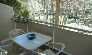 Cozy Apartment With Pool Near the sea