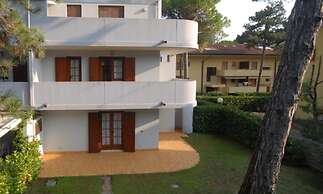 Relaxing Flat 700m From the sea