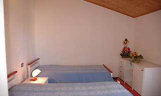 Relaxing Flat 700m From the sea