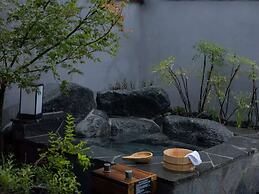 Shuicheng Yipiao Private Spring Holiday Guesthouse