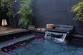 Xiaotang Yipiao Siheyuan Hot Spring Hotel & Resorts