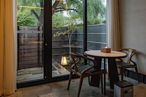 Xiaotang Yipiao Siheyuan Hot Spring Hotel & Resorts